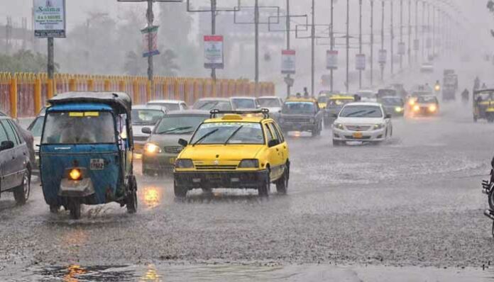 Karachi Weather Tomorrow, Light Rain Likely in Surrounding Areas