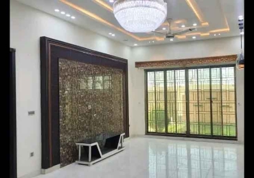 10 Marla House for Sale in Prime Location of Bahria Town – Sector E