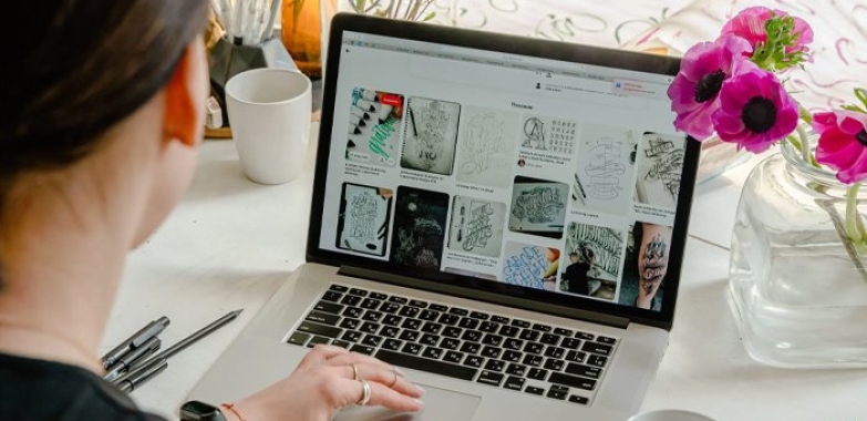 Helping Small Businesses to go Online: Simple Ways to Make a Big Impact